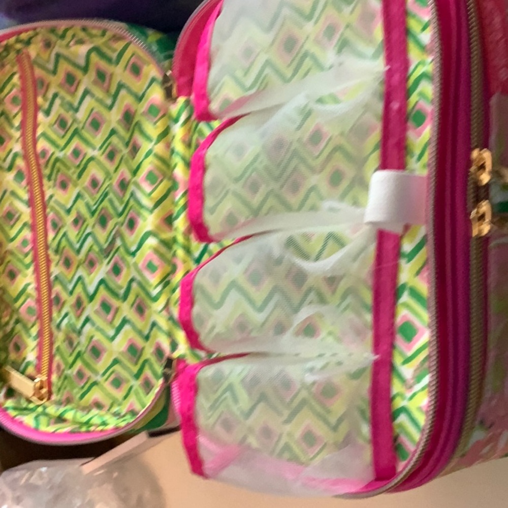 NWT Lilly Pulitzer for target train case - Picture 7 of 10